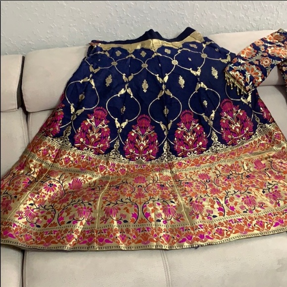 Lehenga - Picture 3 of 4